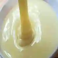 Leite condensado caseiro cremoso e consistente perfeito para usar em qualquer receita doce