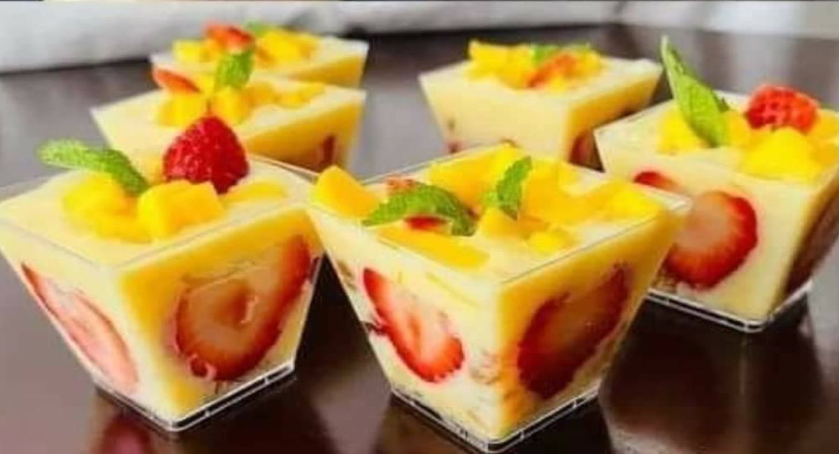Douceur Tropicale Express : Mousse de Mangue et Fraises en 5 Minutes