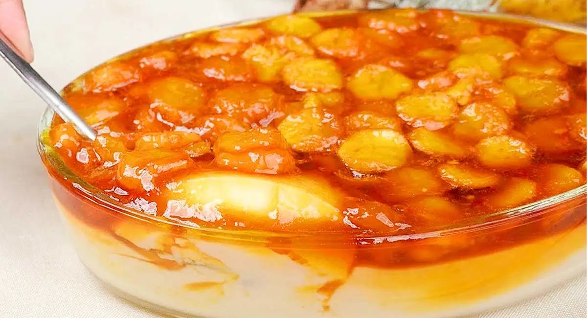 Sobremesa de banana na travessa: é de dar água na boca