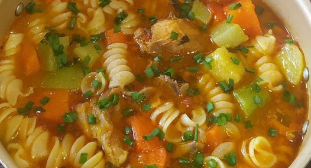 Sopa de Frango com Legumes 