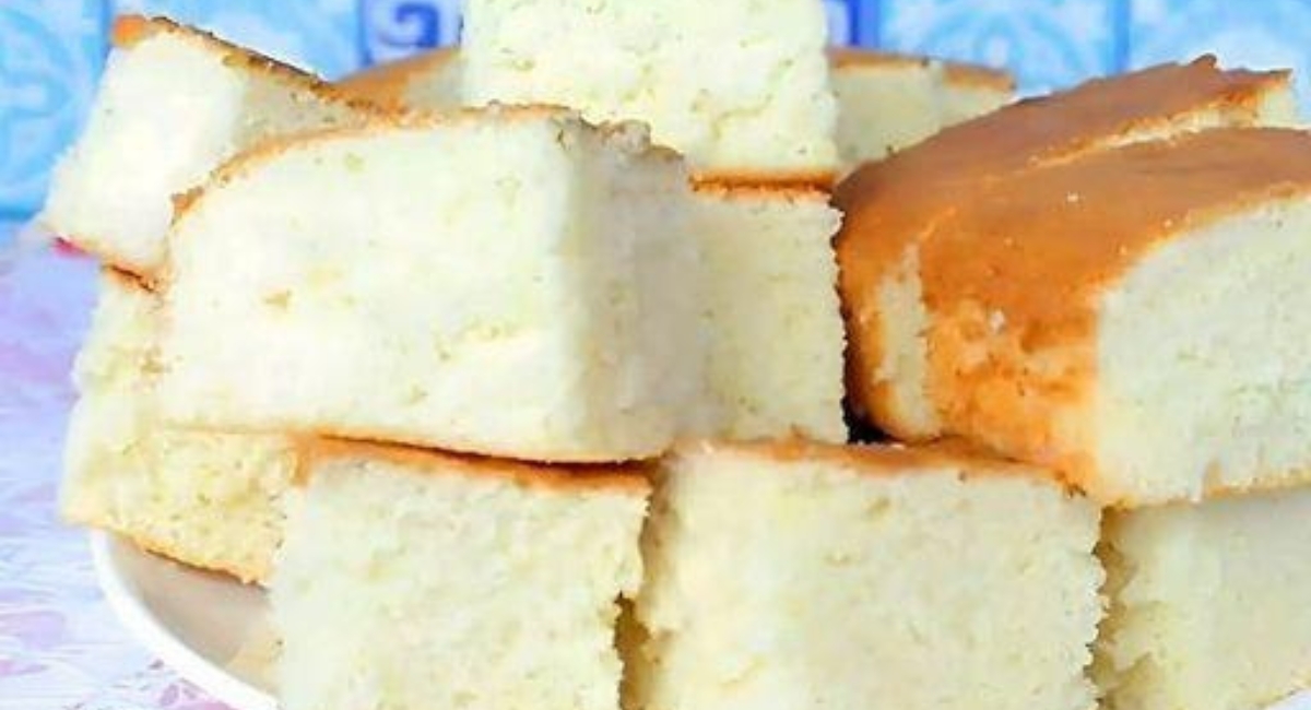 Bolo de trigo simples e fofinho uma delícia para servir no café ou lanche