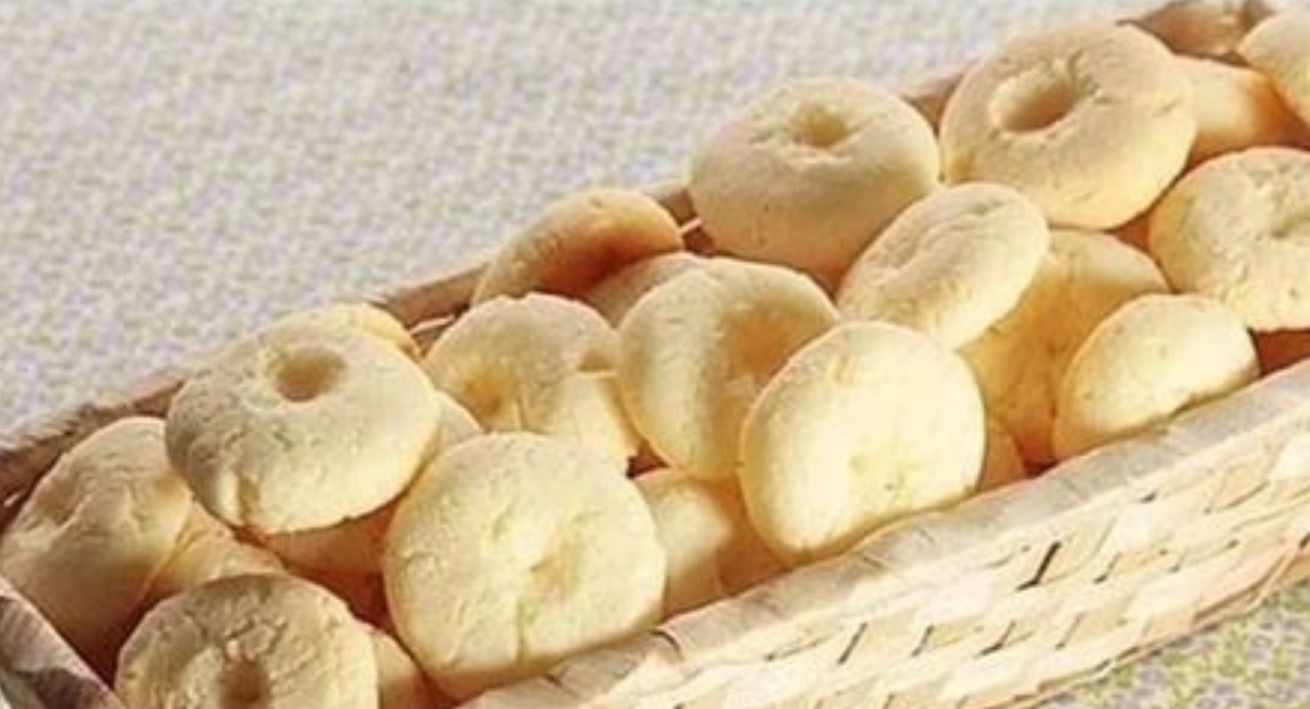 Biscoito de leite condensado misture os ingredientes e está pronto