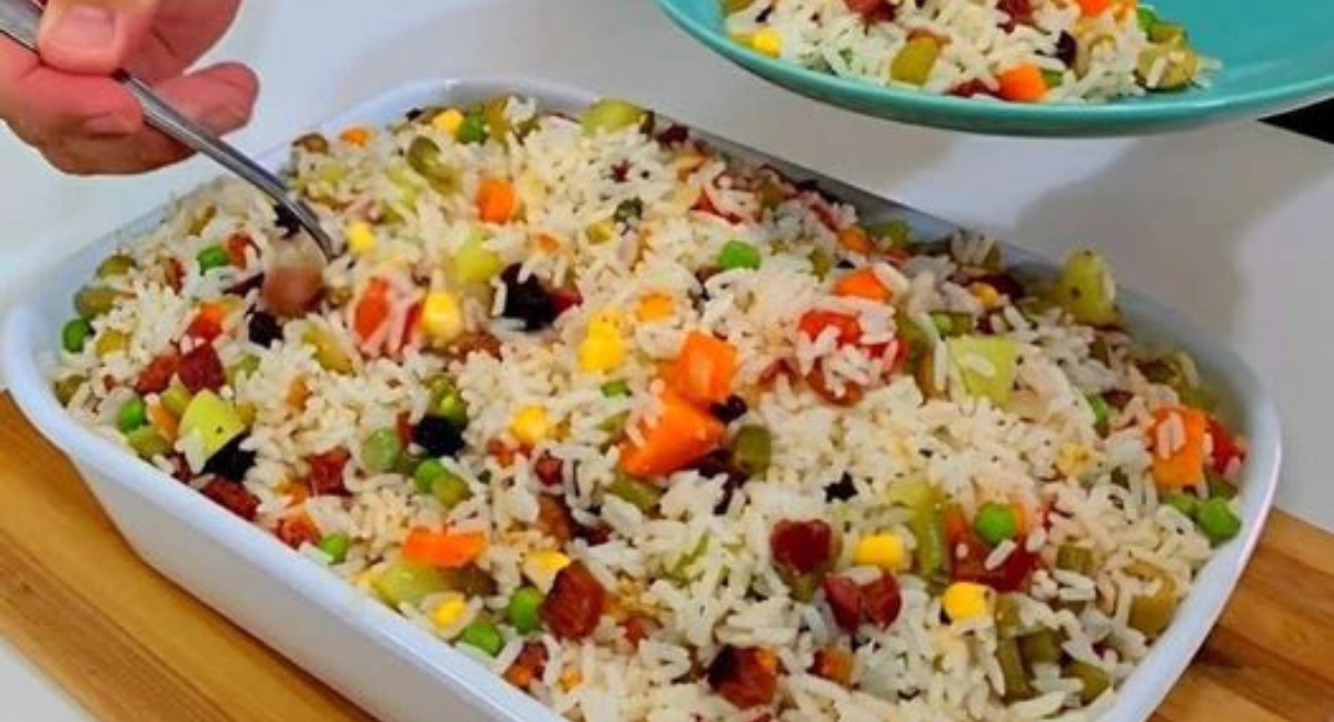 Arroz à grega fácil para seu churrasco de fim de ano