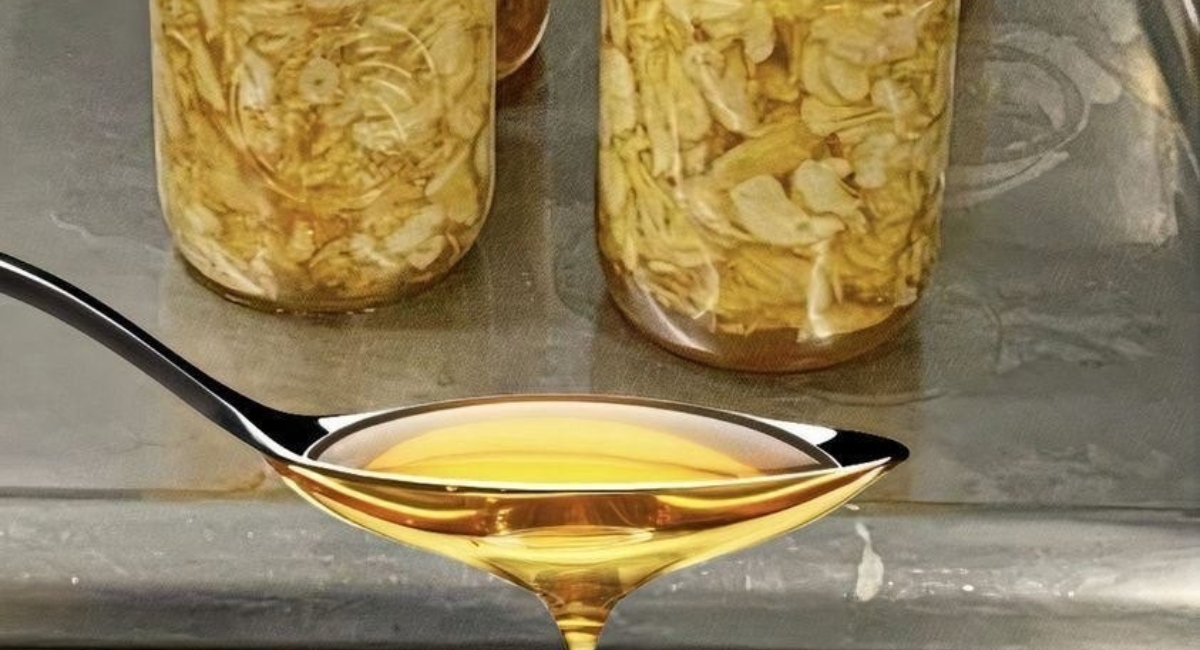 Miel, jus de citron, oignon, ail et gingembre râpé!