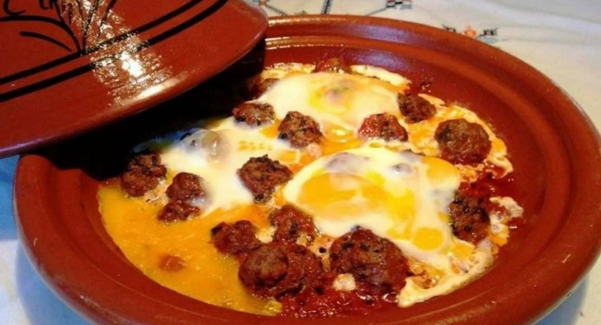 Un délicieux tajine kefta aux oeufs populaire simple et économique