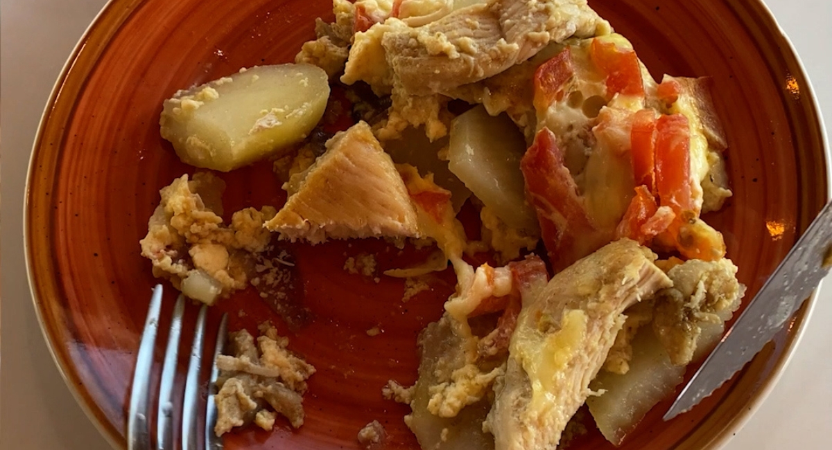 Não coma frango e batatas até ver esta receita