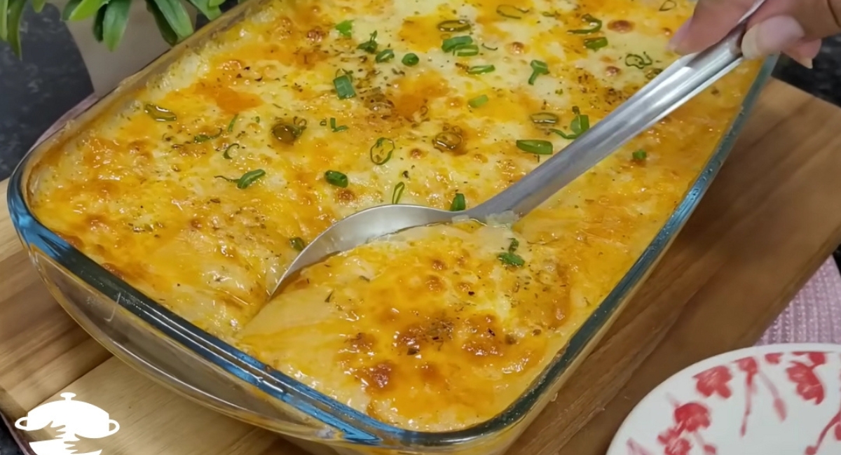Batata com carne moída gratinada no forno uma delícia irresistível