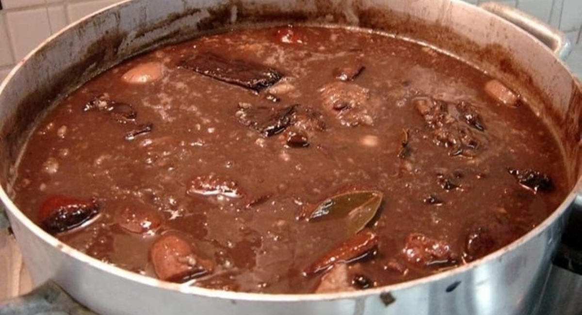 Feijoada tradicional 