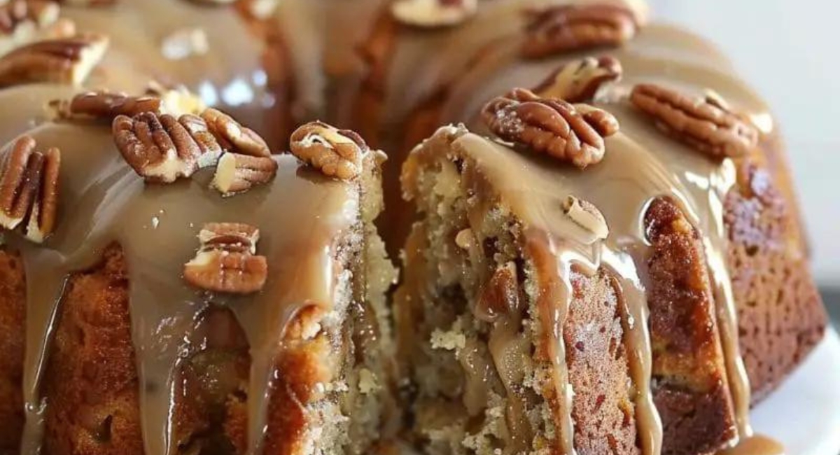 APPLE PECAN CAKE WITH CARAMEL GLAZE