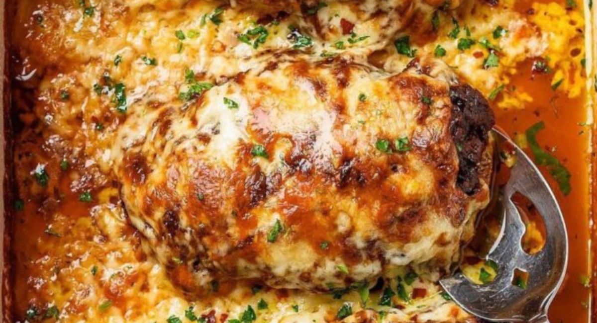 Casserole De Poulet à L’Oignon Gratiné