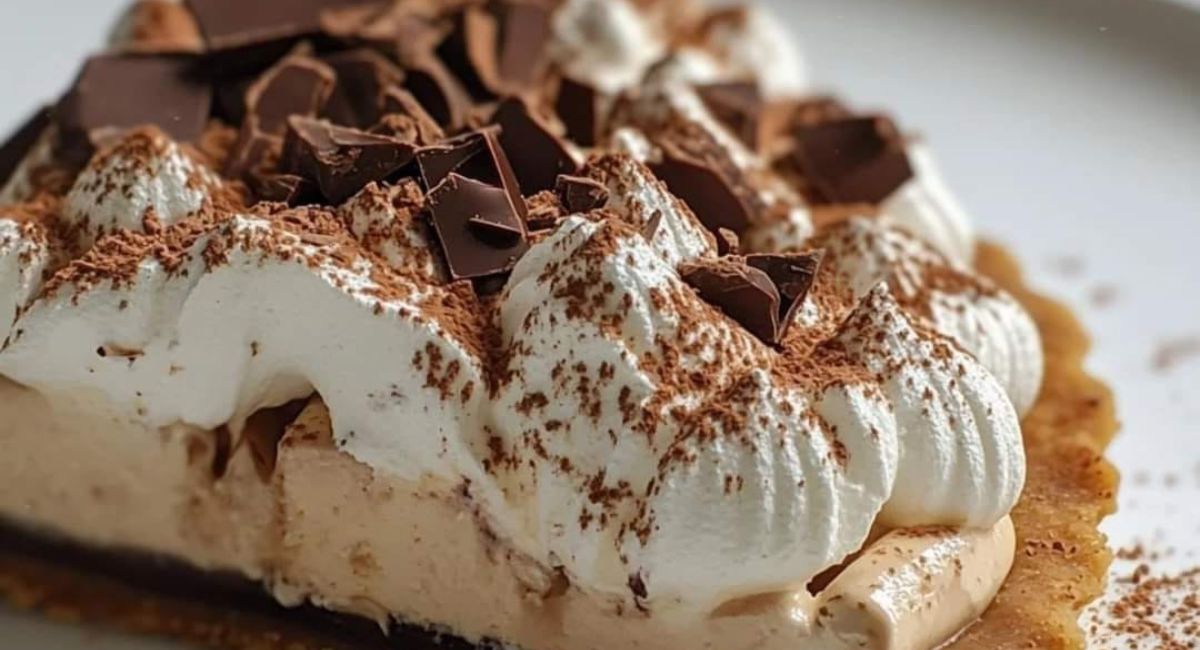 Tarte Meringuée aux Noisettes et Ganache au Chocolat