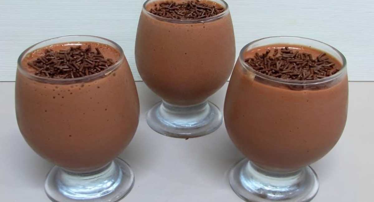 Mousse de chocolate delicioso feito com Nescau em poucos minutos