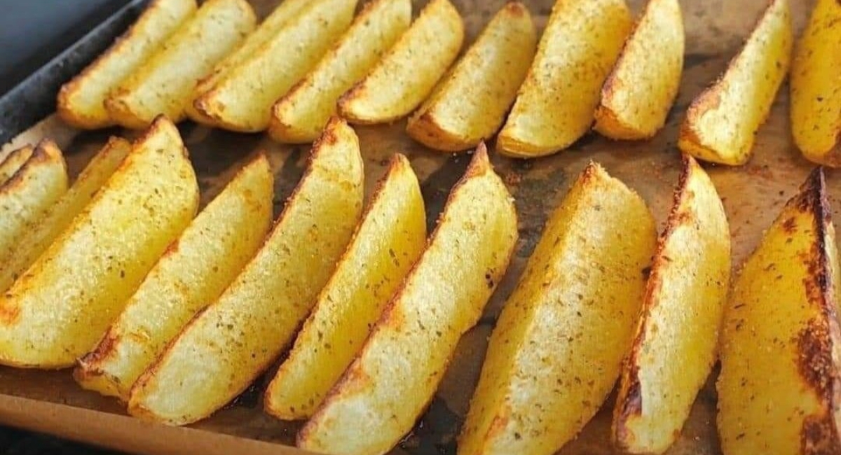 Batata rustica, o pessoal troca carne por essa receita aqui em casa