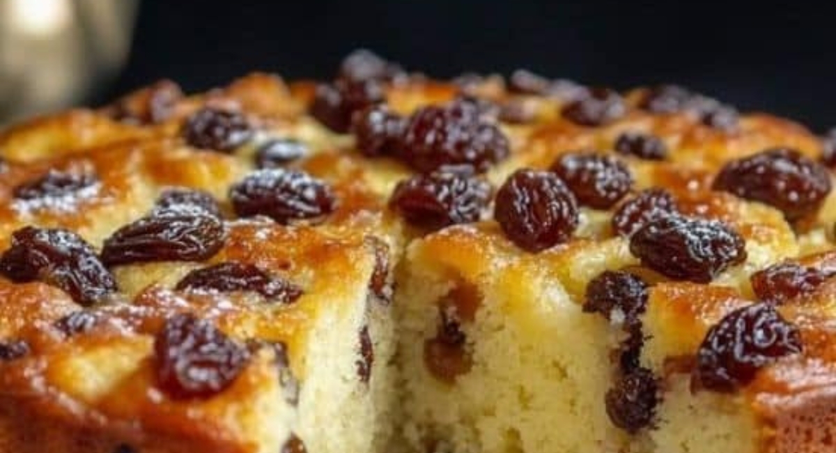 Gâteau à la Semoule aux Raisins Secs : Recette Facile à Réaliser