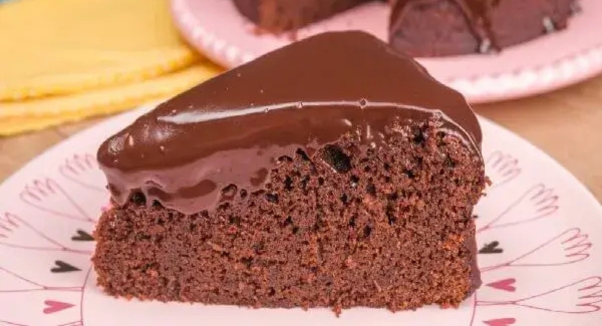 Bolo de chocolate cremoso