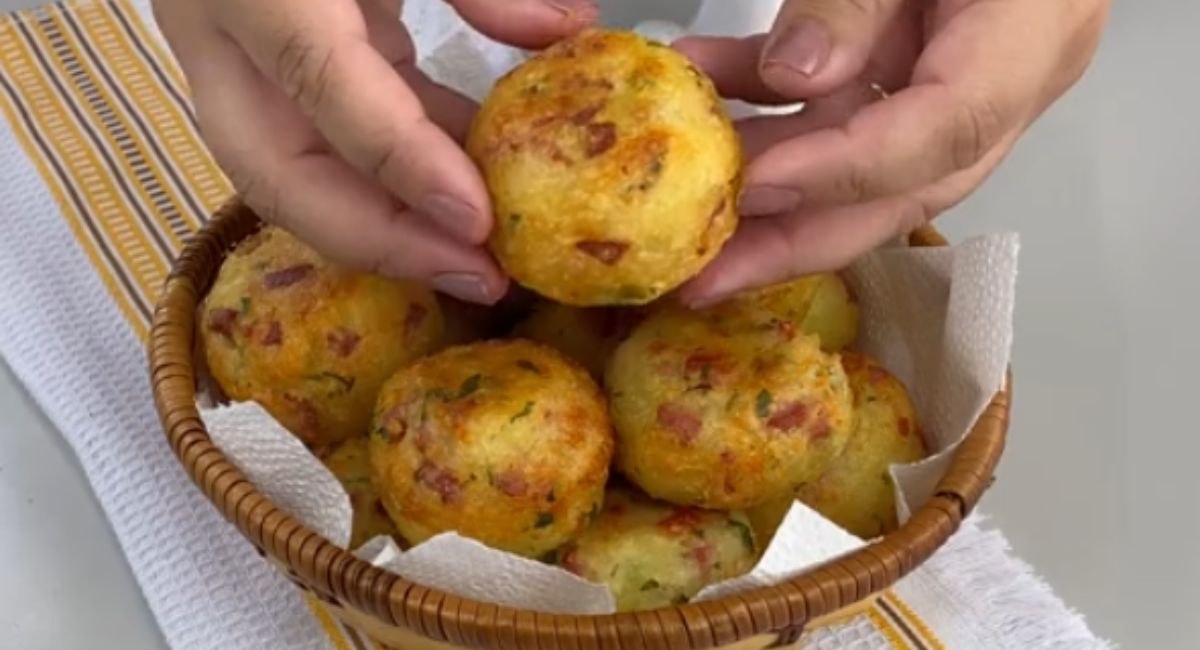 Se você tem batata em casa prepare essa receita que fica mais saborosa que a carne!