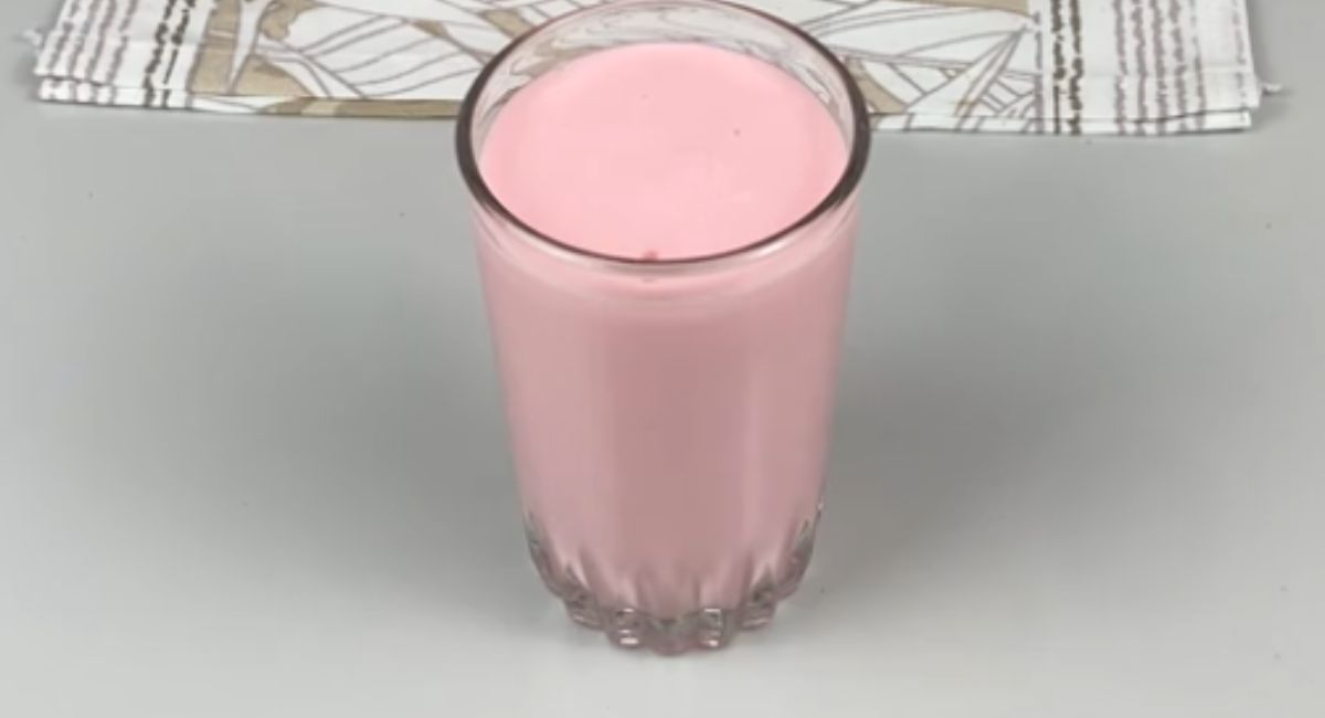 Homemade Strawberry Yogurt