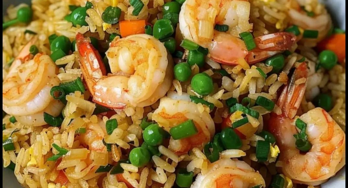 ARROZ FRITO CON CAMARONES