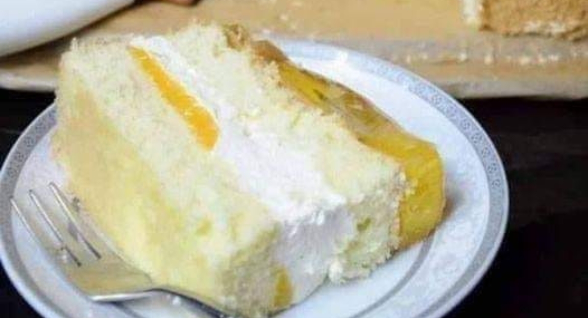 Bolo Santo Antônio com Abacaxi