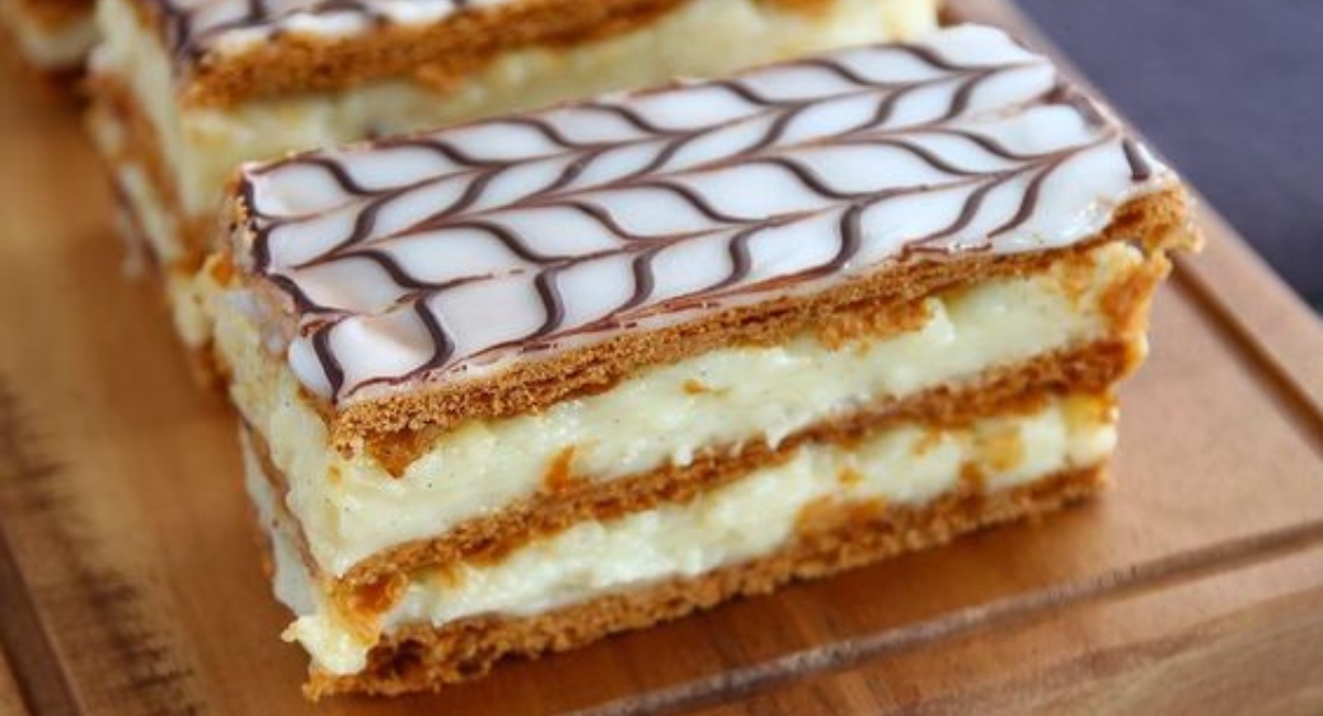 Mille-feuille traditionnel à la vanille et fondant marbré