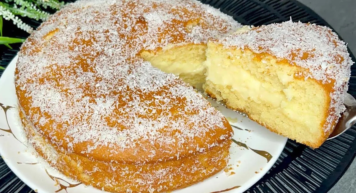 O Melhor Bolo de Limão do mundo: derrete na boca, muito fácil e delicioso