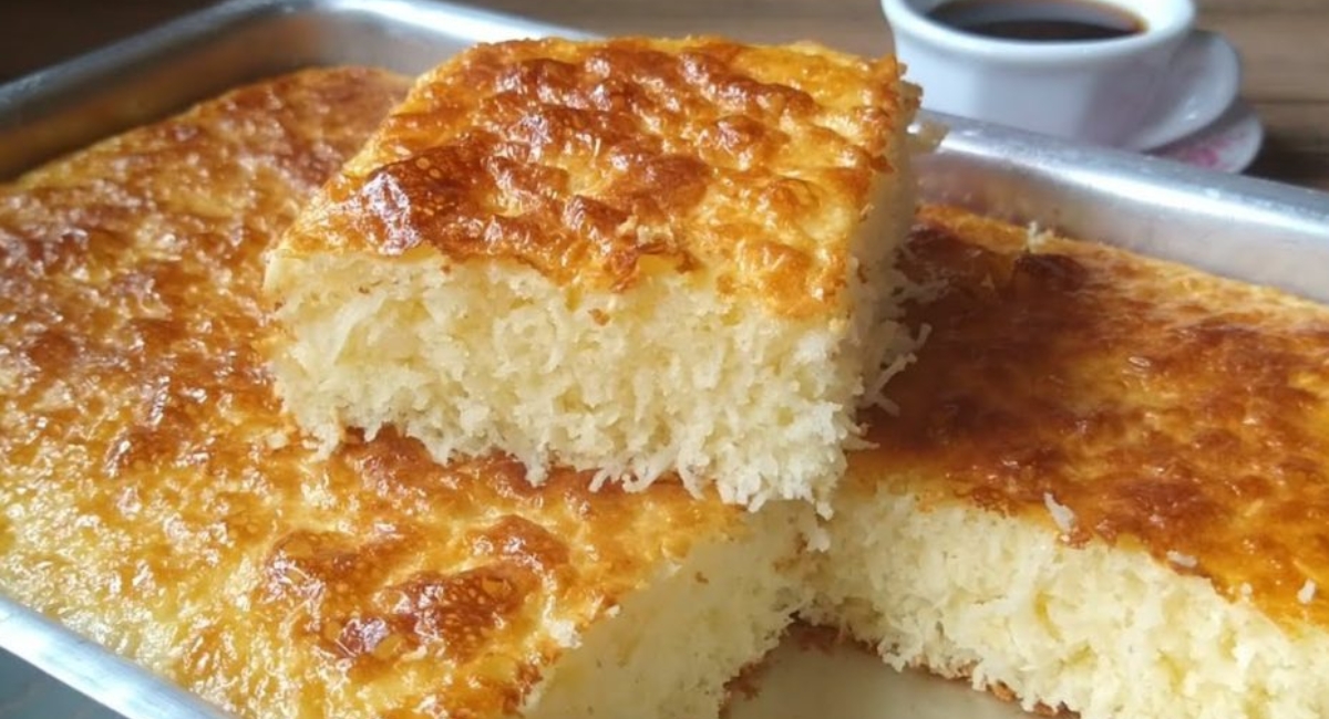 Bolo de coco sem farinha de trigo sem óleo, úmido e fofinho