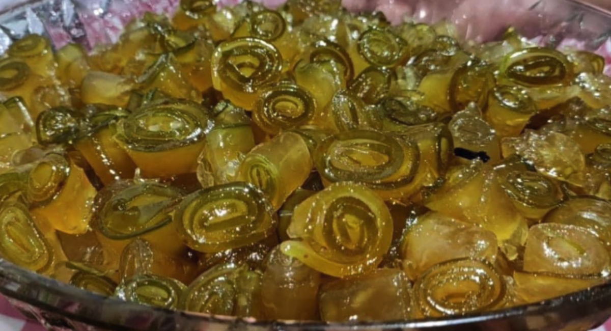 Aprenda como faz mamão verde enroladinho super fácil e vai amar o resultado desse doce delicioso