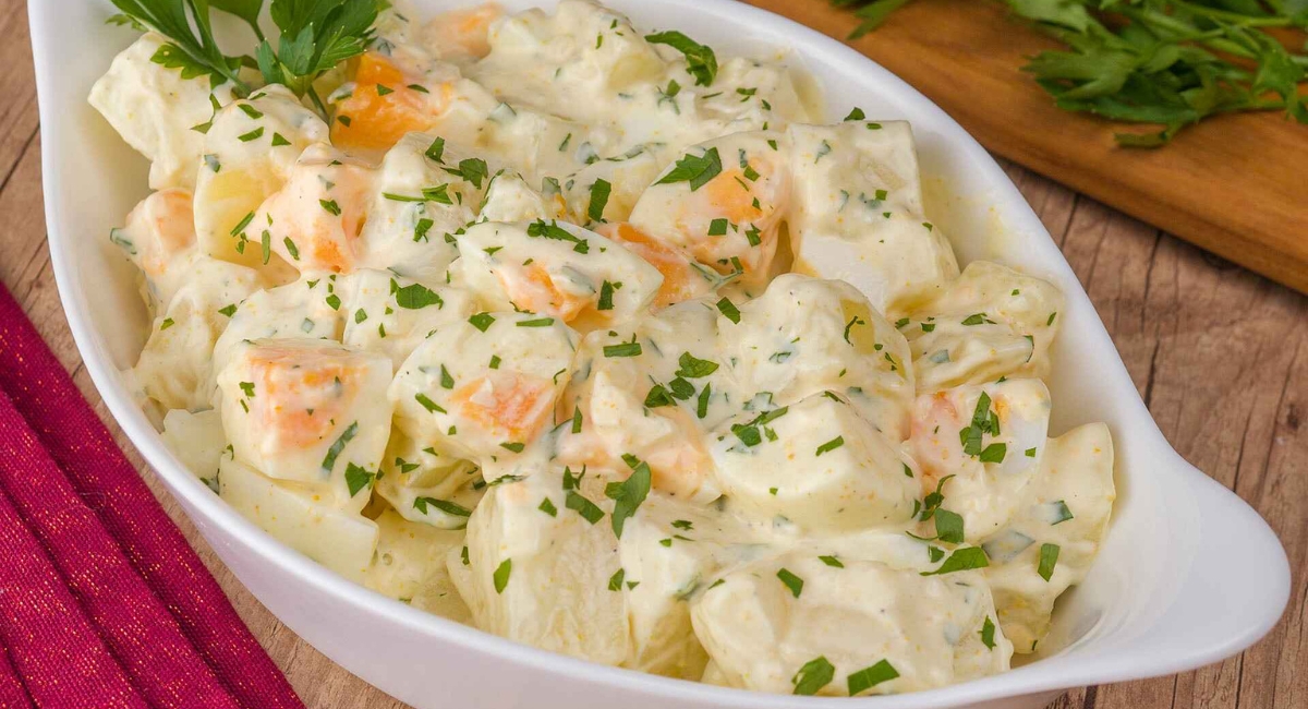 Salada de Batata com Maionese maravilhosa.