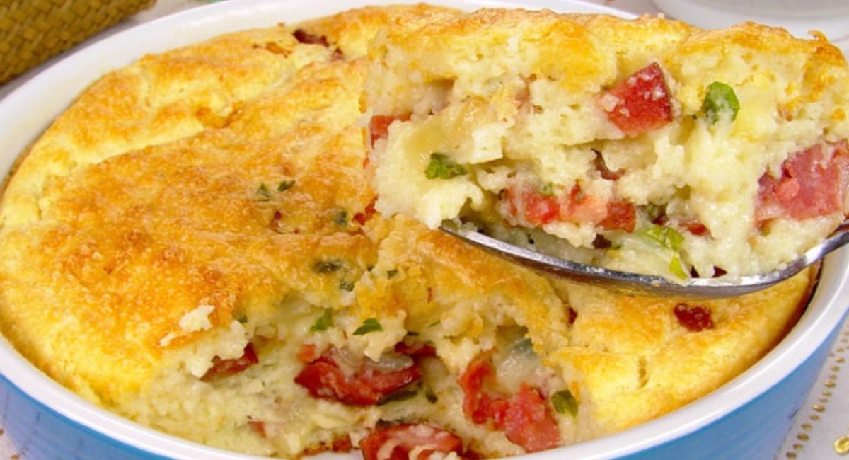 Torta Suculenta de Batata com Calabresa muito saborosa.