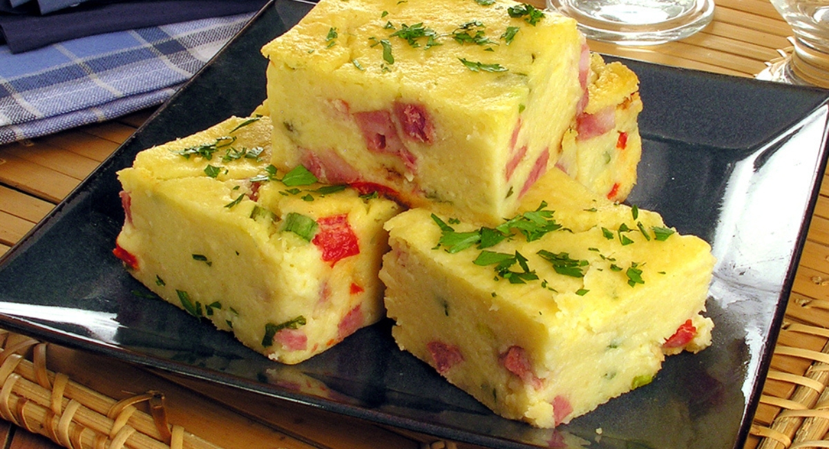 TORTA DE LINGUIÇA COM MANDICA, QUE É PRÁTICA, FÁCIL UMA DELICIA DE RECEITA.