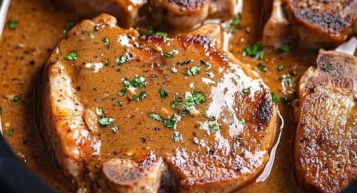 3-ingredient slow cooker pork chop recipe