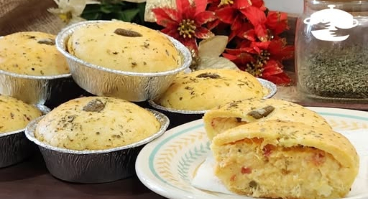 Empada de frango sem farinha de trigo leve deliciosa e perfeita para o lanche