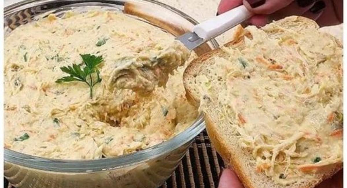 Patê de frango bem prático de fazer fica delicioso com seu sanduíche natural e outros petiscos