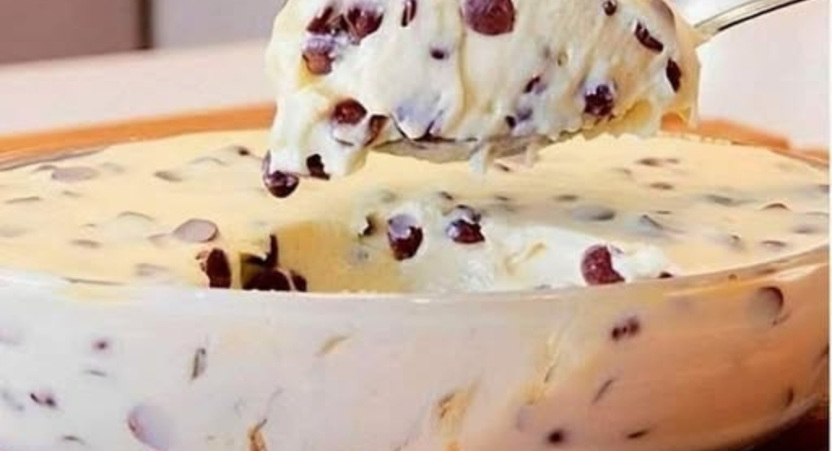 Sobremesa travessa gelada de 3 ingredientes muito fácil de fazer e deliciosa
