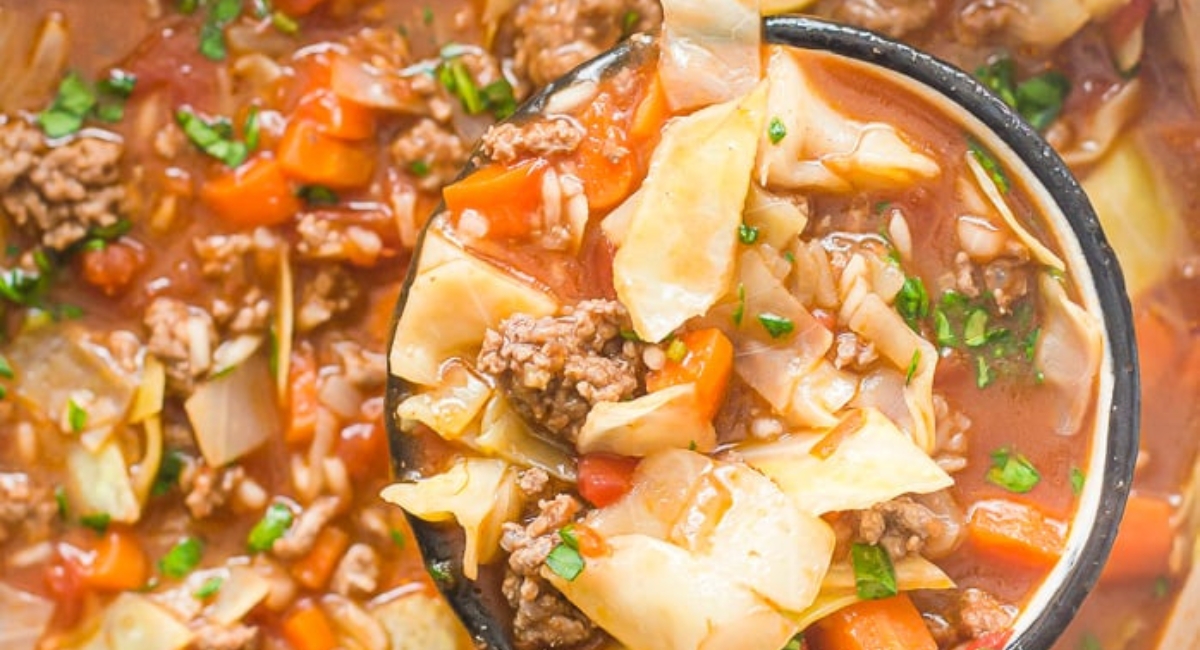 Cabbage soup with hamburger