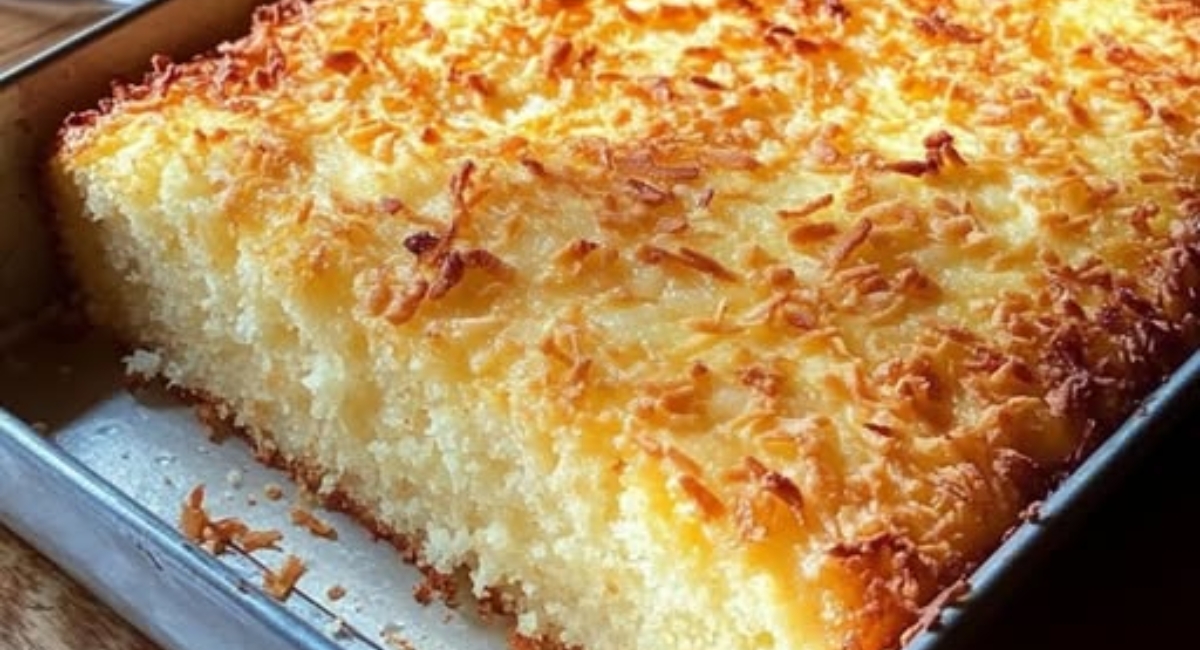 Bolo de aipim com coco delicioso fácil de fazer e perfeito para servir no lanche ou café
