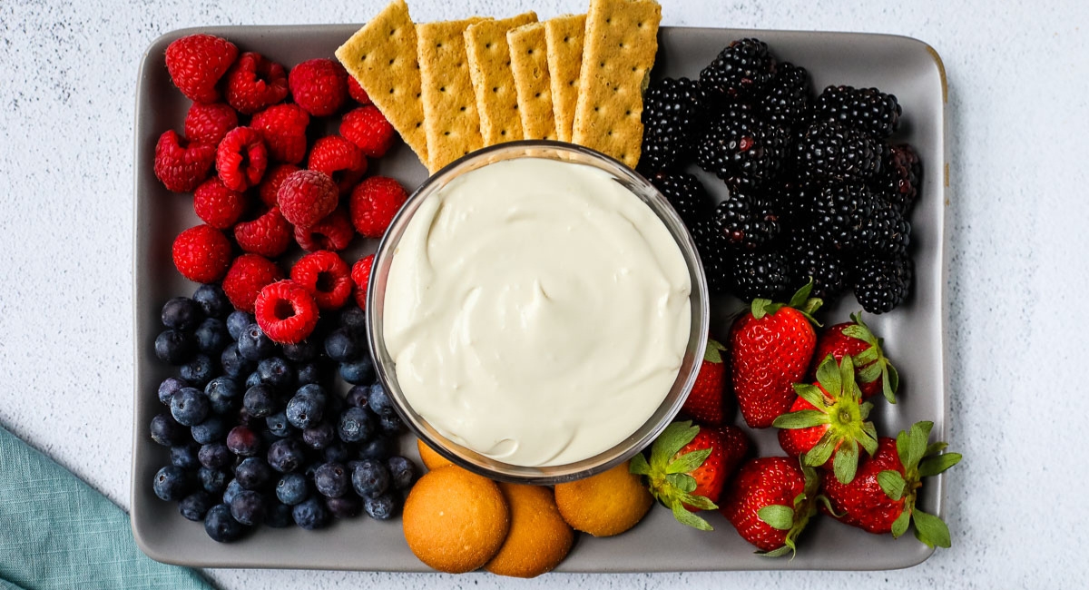 Cream Cheese Fruit Dip: A Sweet and Creamy Treat