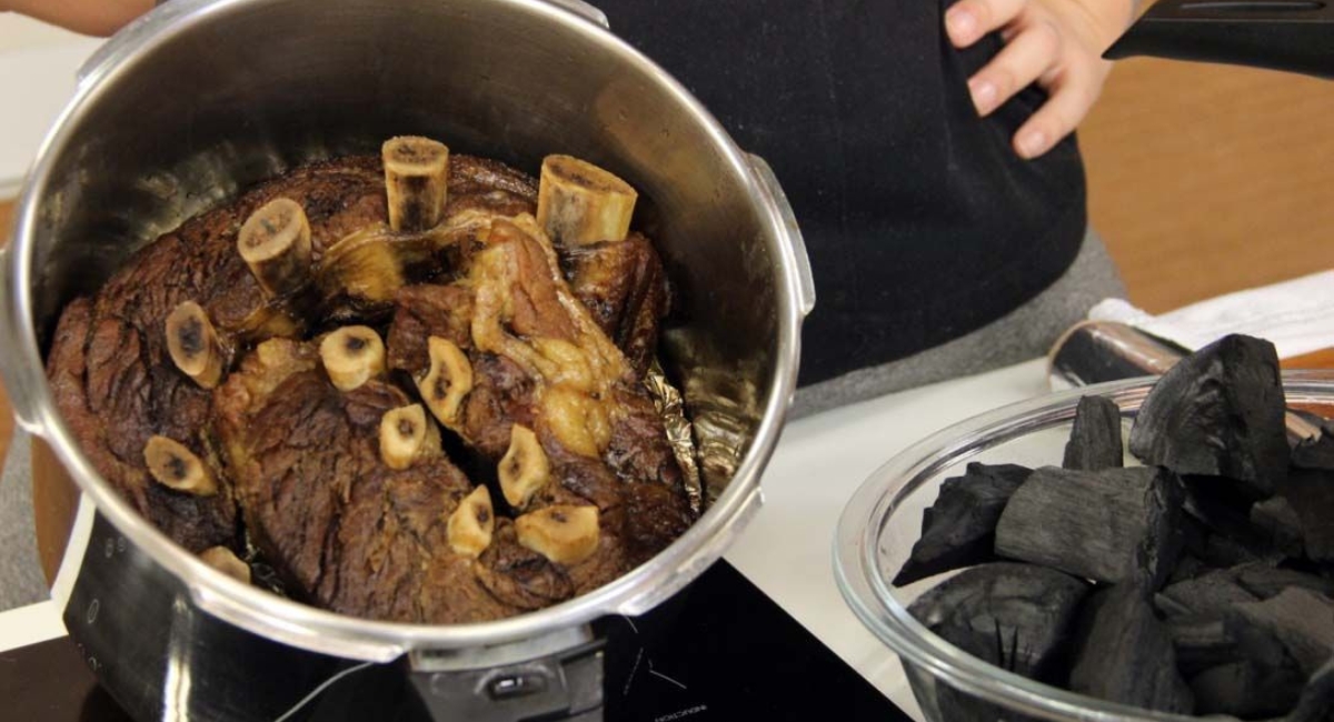 Carne de panela com sabor de churrasco