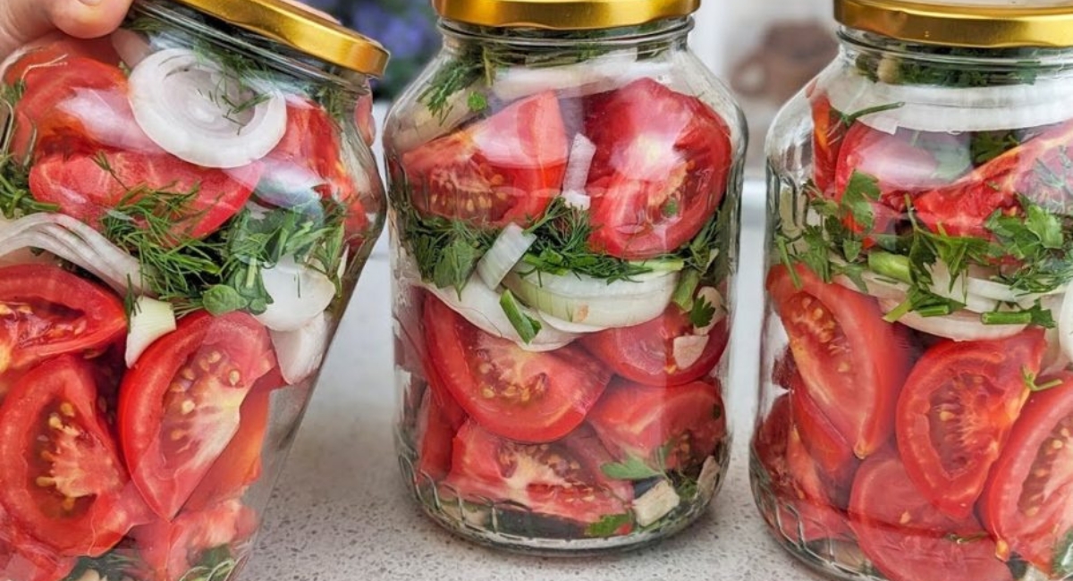Há dez anos que guardo tomates desta forma! Deliciosa marinada que todos vão adorar
