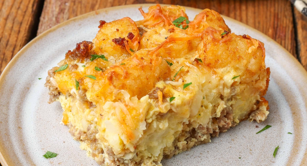 Cheesy Sausage Tater Tot Breakfast Bake