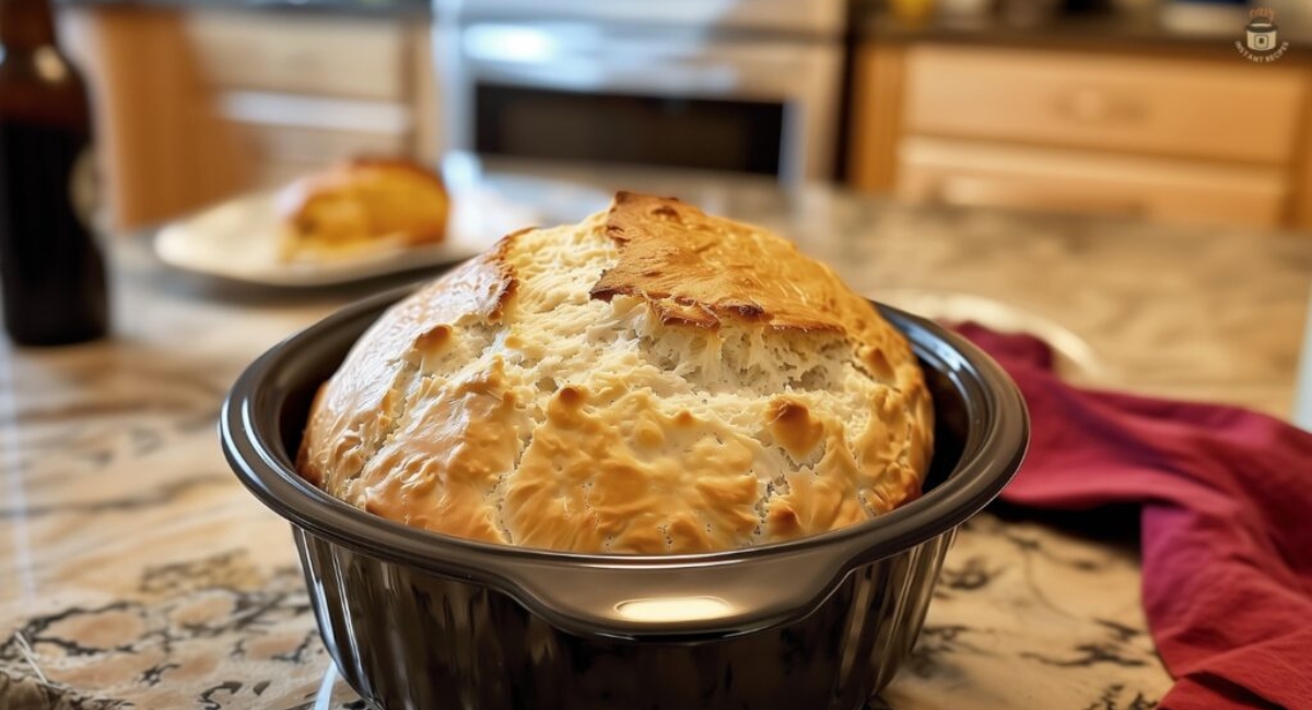 Easy 2-Ingredient Slow Cooker Beer Bread Recipe