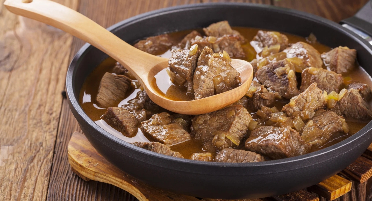 Carne em Cubos com Manteiga de Alho