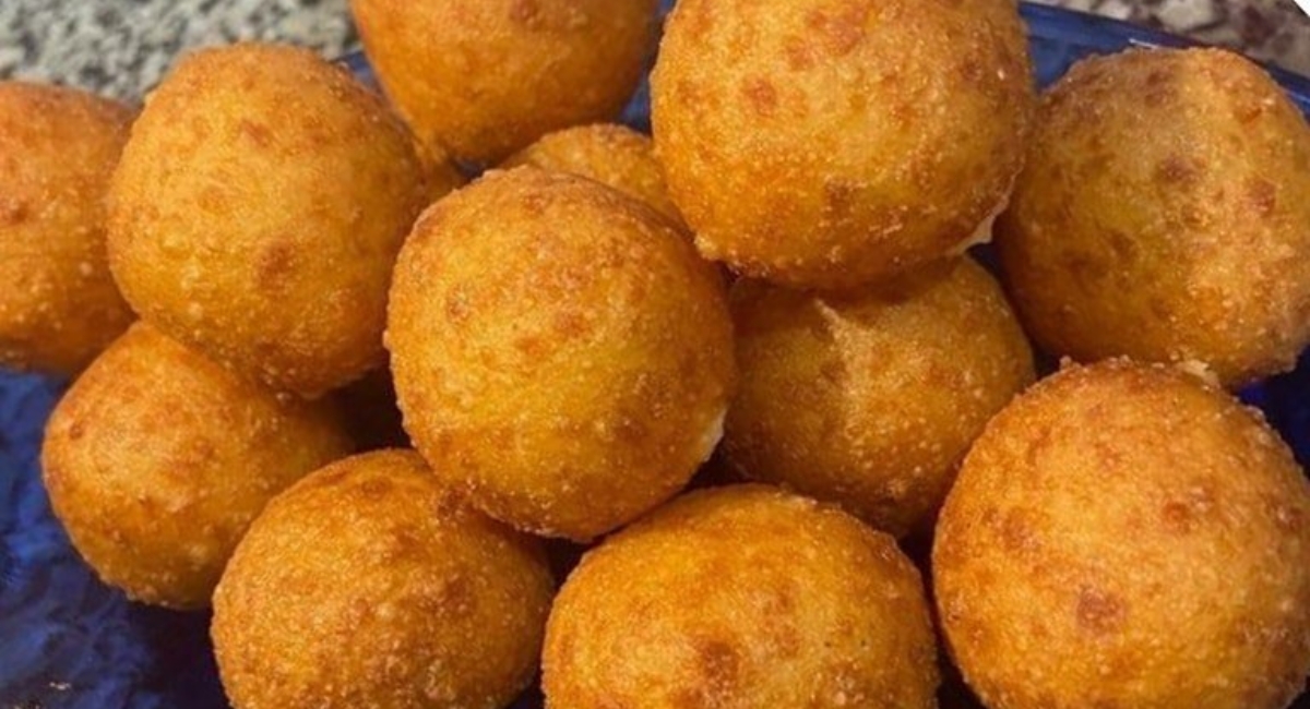 Bolinha de Queijo de 3 Ingredientes