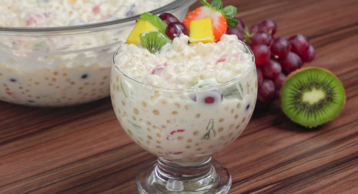 Sagu com frutas