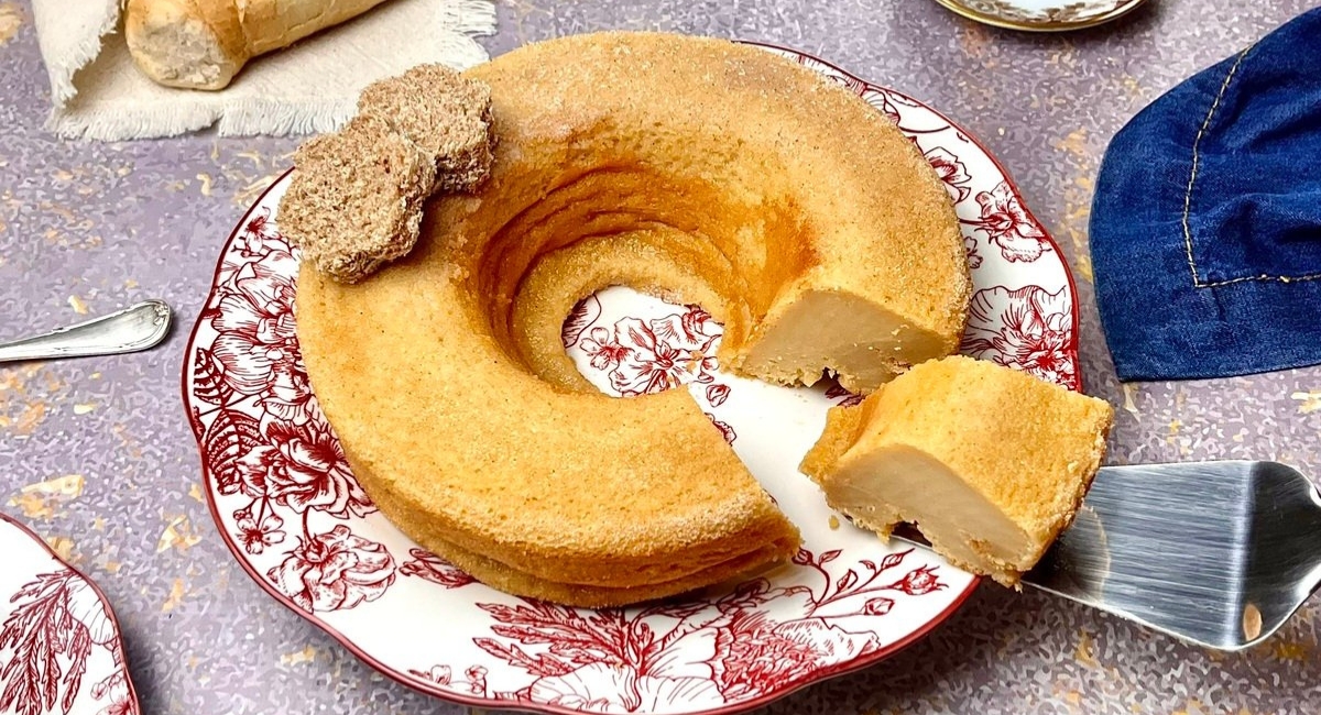 Bolo de pão de liquidificador