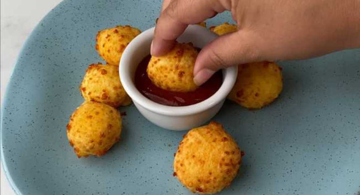 Bolinho de queijo com apenas 3 ingredientes