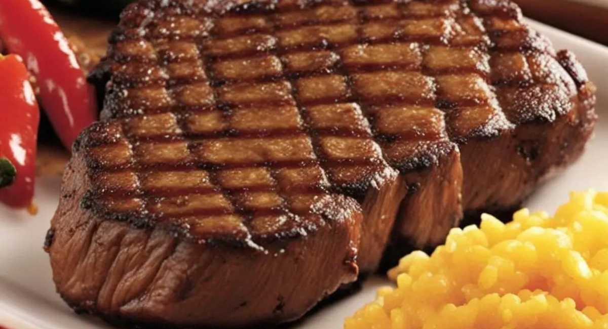 The Ultimate Texas Roadhouse Steak Seasoning Recipe: Dine-In Flavor at Home!