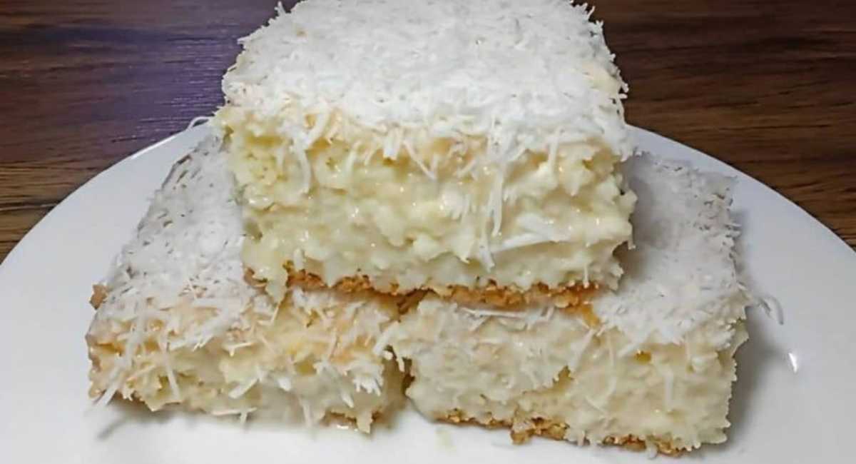 Bolo de Coco gelado bem molhadinho