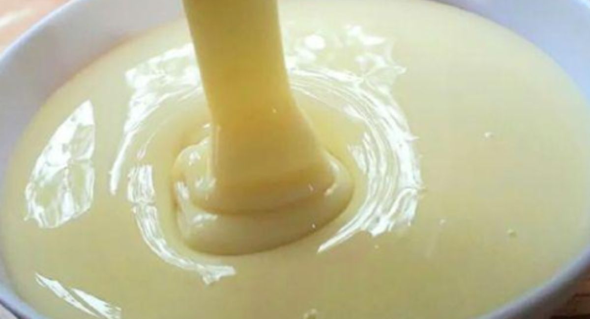 Leite condensado caseiro cremoso e consistente perfeito para usar em qualquer receita doce