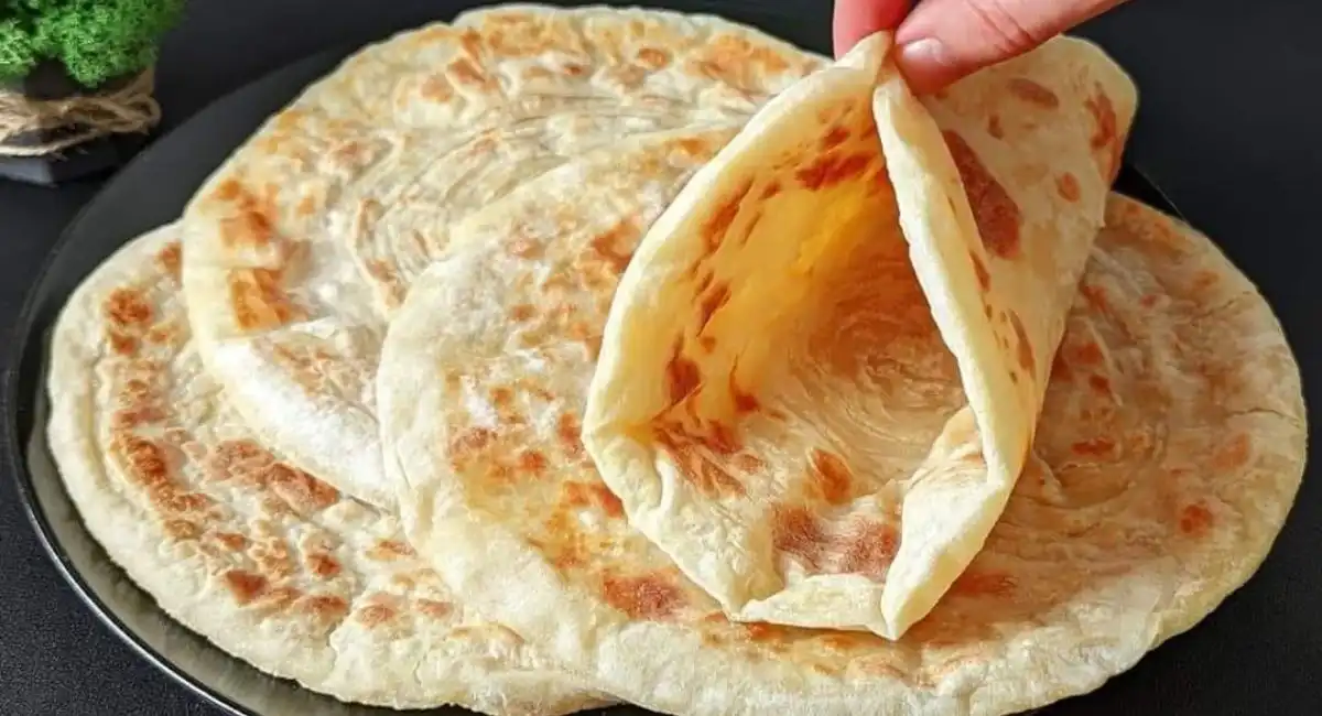 Pain plat au fromage cheddar